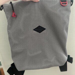 Sherpani "Delanie" backpack purse NWT